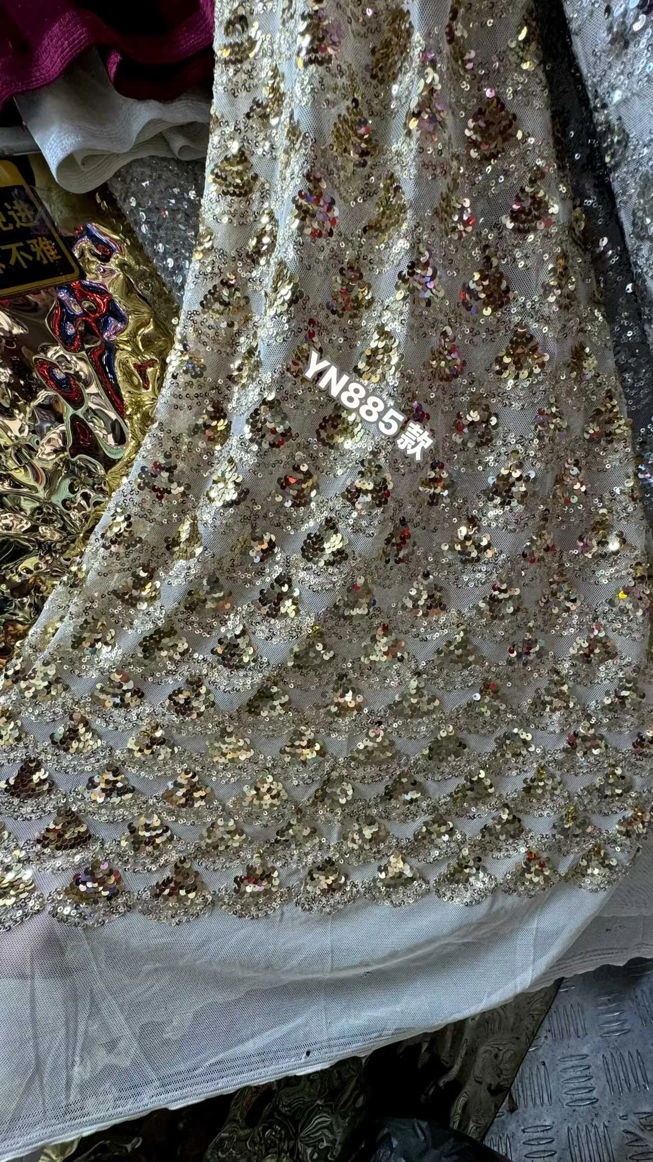 YN895 Sequin Embroidered Fabric — image 5